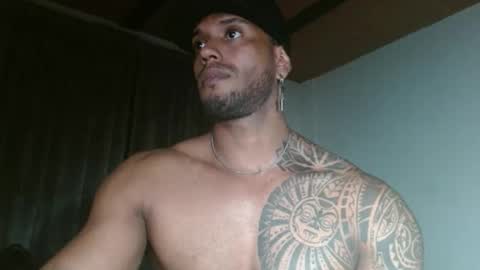 Snapshot of manolofitt chatting on February 1, 2026, 11:14 pm Manolo online show from February 1, 2026, 11:14 pm