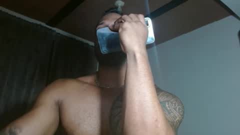 Snapshot of manolofitt chatting on February 8, 2026, 3:48 pm Manolo online show from February 8, 2026, 3:48 pm