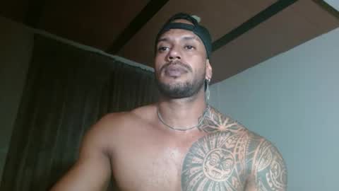 Snapshot of manolofitt chatting on March 6, 2026, 2:41 am Manolo online show from March 6, 2026, 2:41 am