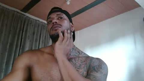 Snapshot of manolofitt chatting on March 8, 2026, 6:55 pm Manolo online show from March 8, 2026, 6:55 pm