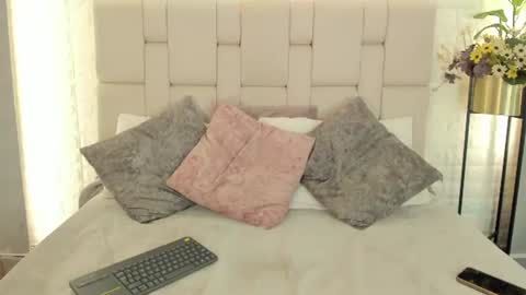 Snapshot of manu_fox_ chatting on July 18, 2026, 10:24 pm Manu online show from July 18, 2026, 10:24 pm