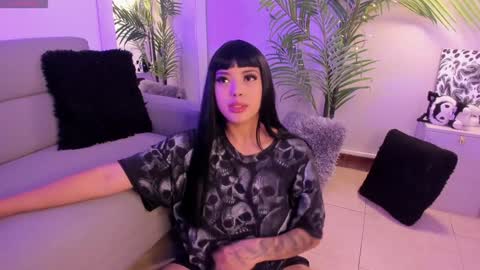 Snapshot of manu_velez_ chatting on December 29, 2024, 2:10 pm Manu Velez online show from December 29, 2024, 2:10 pm