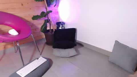 Snapshot of manu_velez_ chatting on February 26, 2025, 4:25 am Manu Velez online show from February 26, 2025, 4:25 am