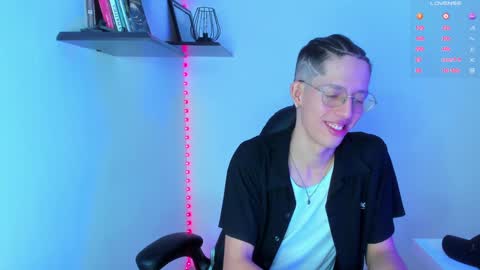 Snapshot of manu_vera8 chatting on January 11, 2025, 8:32 pm Manuel online show from January 11, 2025, 8:32 pm