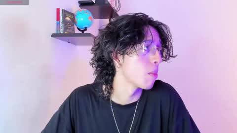 Snapshot of manu_vera8 chatting on September 19, 2025, 7:36 pm Manuel online show from September 19, 2025, 7:36 pm
