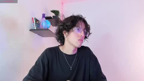 Snapshot of manu_vera8 chatting on October 1, 2025, 8:15 pm Manuel online show from October 1, 2025, 8:15 pm
