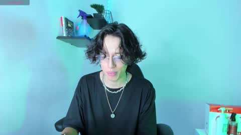 Snapshot of manu_vera8 chatting on November 2, 2025, 2:36 am Manuel online show from November 2, 2025, 2:36 am