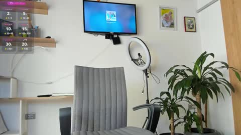 manucute 23  online show from October 23, 2025, 3:11 pm