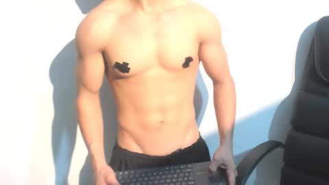 Manuel online show from September 18, 2025, 9:39 pm