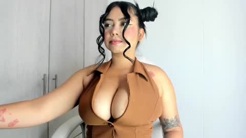 MANUELA online show from October 4, 2025, 3:32 pm