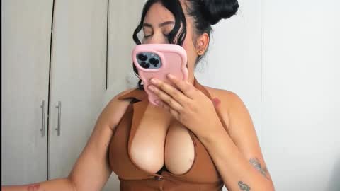 Snapshot of manuela_anderson chatting on February 20, 2026, 2:28 pm MANUELA online show from February 20, 2026, 2:28 pm