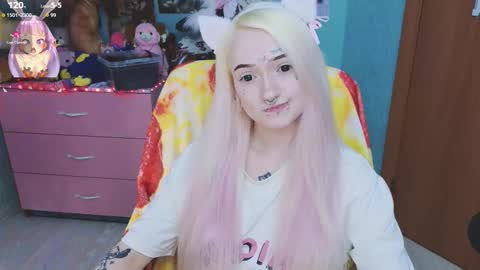 Manuela online show from October 19, 2025, 2:45 am