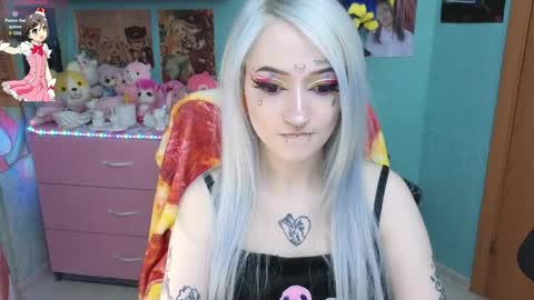 Snapshot of manuela_unicorn chatting on April 10, 2026, 8:35 pm Manuela online show from April 10, 2026, 8:35 pm