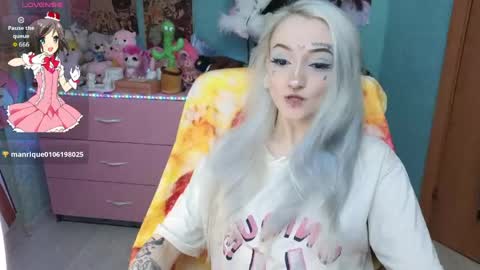 Snapshot of manuela_unicorn chatting on April 21, 2026, 4:08 am Manuela online show from April 21, 2026, 4:08 am