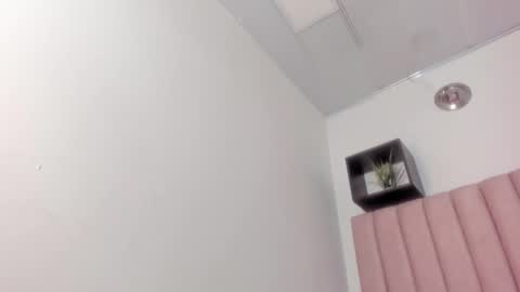 manu 3 online show from October 27, 2025, 3:10 am