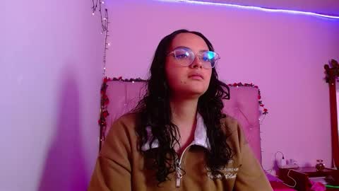 Snapshot of manumeow_ chatting on December 22, 2025, 10:40 pm Manu online show from December 22, 2025, 10:40 pm