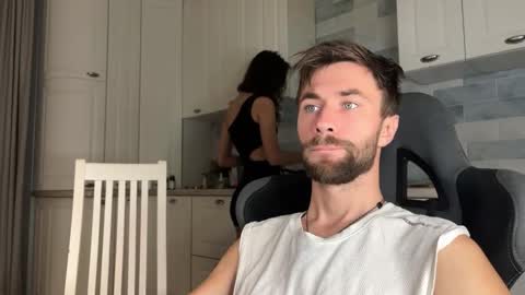 Snapshot of manussa69 chatting on October 28, 2025, 2:48 am Manussa and Edward online show from October 28, 2025, 2:48 am