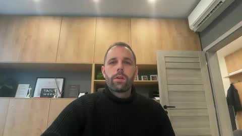 Snapshot of manynaaamess chatting on November 12, 2025, 6:58 am manynaaamess online show from November 12, 2025, 6:58 am