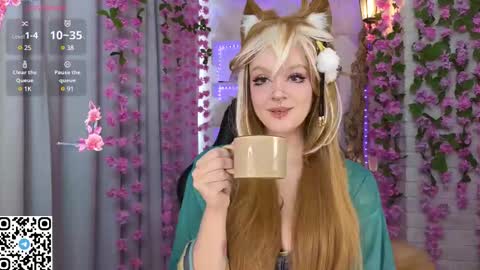 Snapshot of mao_me_meow chatting on February 19, 2025, 8:01 am Sasha online show from February 19, 2025, 8:01 am