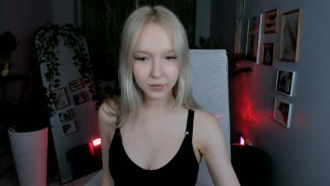 Snapshot of maoqibeverly chatting on April 1, 2026, 11:00 am Maoqi online show from April 1, 2026, 11:00 am