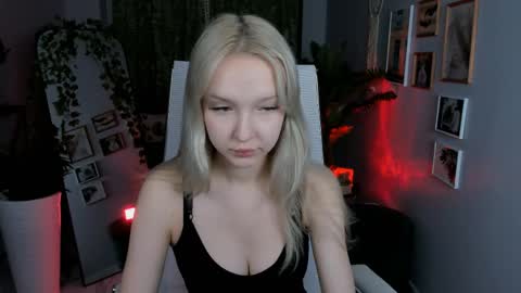 Snapshot of maoqibeverly chatting on April 2, 2026, 3:04 am Maoqi online show from April 2, 2026, 3:04 am