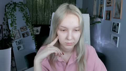 Snapshot of maoqibeverly chatting on April 4, 2026, 3:49 am Maoqi online show from April 4, 2026, 3:49 am