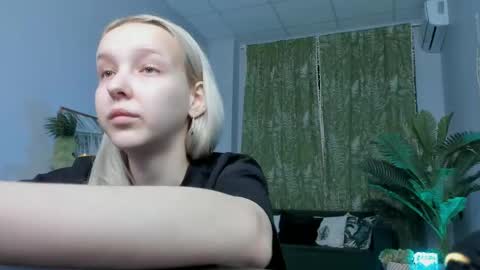Snapshot of maoqibeverly chatting on April 14, 2026, 5:35 am Maoqi online show from April 14, 2026, 5:35 am