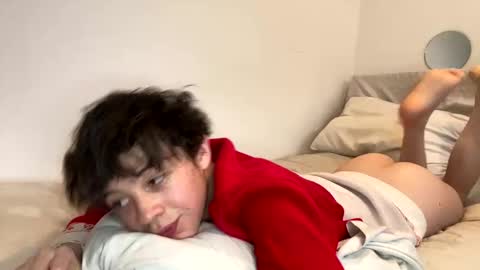 Maple online show from December 20, 2024, 10:32 pm