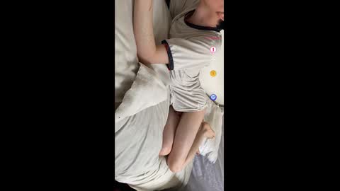 Maple online show from December 25, 2024, 4:54 pm