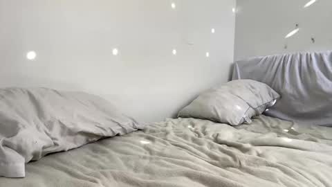 Maple online show from January 21, 2025, 8:43 pm