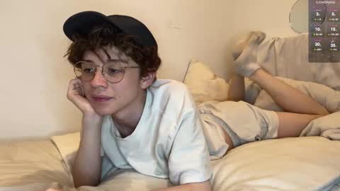 Maple online show from March 11, 2025, 11:15 pm