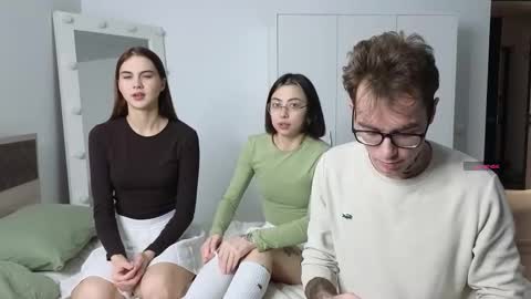 mar7gan online show from November 25, 2025, 5:29 am