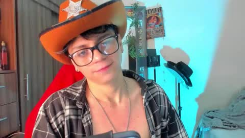 Snapshot of mar_alexis chatting on December 17, 2025, 11:22 pm mar_alexis online show from December 17, 2025, 11:22 pm