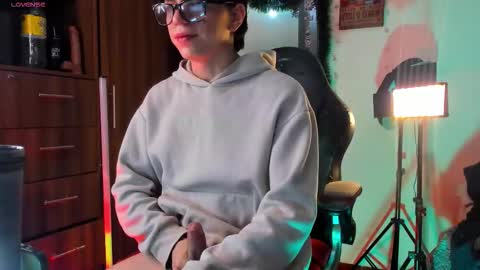 Snapshot of mar_alexis chatting on February 23, 2026, 2:25 pm mar_alexis online show from February 23, 2026, 2:25 pm