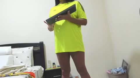 Snapshot of mara2020xxx69 chatting on December 15, 2025, 12:53 pm Mara online show from December 15, 2025, 12:53 pm