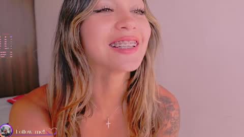 Mara Independent Model online show from February 3, 2025, 9:29 pm