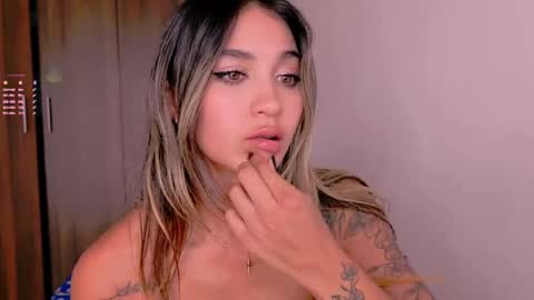 Mara Independent Model online show from February 26, 2025, 6:32 pm