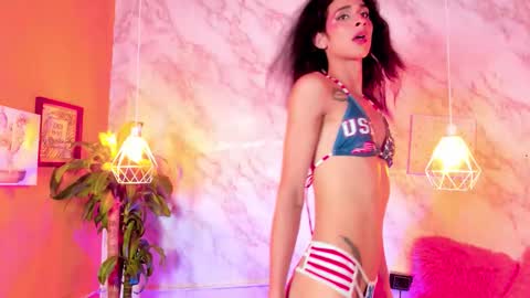 Snapshot of mara_friendboy chatting on October 31, 2025, 12:00 am Mara online show from October 31, 2025, 12:00 am