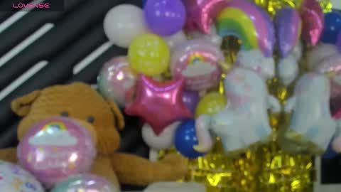 Mara  online show from November 15, 2025, 9:43 pm