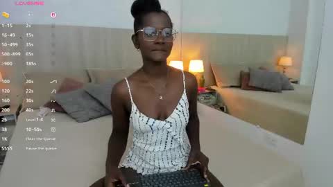 Mara Sinclair online show from July 13, 2026, 7:27 pm