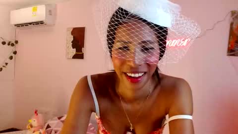 Snapshot of mara_summer chatting on October 17, 2025, 1:46 pm Mara 3 online show from October 17, 2025, 1:46 pm
