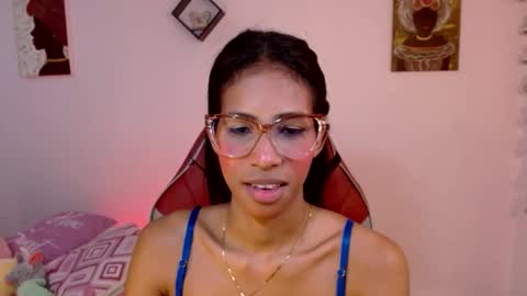 Snapshot of mara_summer chatting on November 23, 2025, 1:55 pm Mara 3 online show from November 23, 2025, 1:55 pm