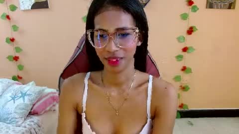 Snapshot of mara_summer chatting on April 24, 2026, 1:24 pm Mara 3 online show from April 24, 2026, 1:24 pm