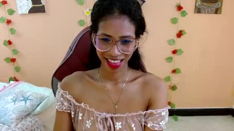 Snapshot of mara_summer chatting on April 27, 2026, 1:20 pm Mara 3 online show from April 27, 2026, 1:20 pm