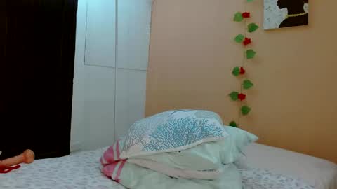 Snapshot of mara_summer chatting on April 30, 2026, 8:57 pm Mara 3 online show from April 30, 2026, 8:57 pm