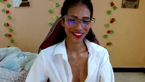Snapshot of mara_summer chatting on May 1, 2026, 1:16 pm Mara 3 online show from May 1, 2026, 1:16 pm