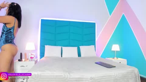 mara_winters_ online show from September 30, 2025, 11:48 am