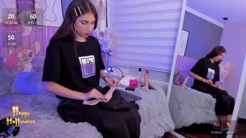 Mara  online show from October 14, 2025, 8:20 pm