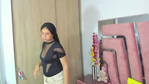 Marakarly online show from November 17, 2025, 6:14 pm