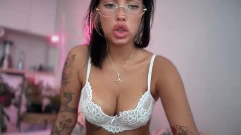 Snapshot of marakuia054 chatting on October 30, 2025, 7:21 am Marakuia online show from October 30, 2025, 7:21 am